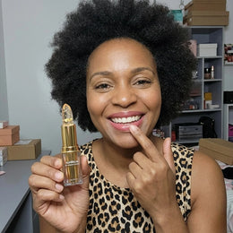 auhrelia review zinhle b